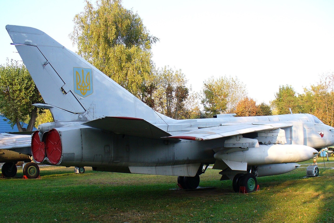 Су-24М: ударний літак зі змінною геометрією крила