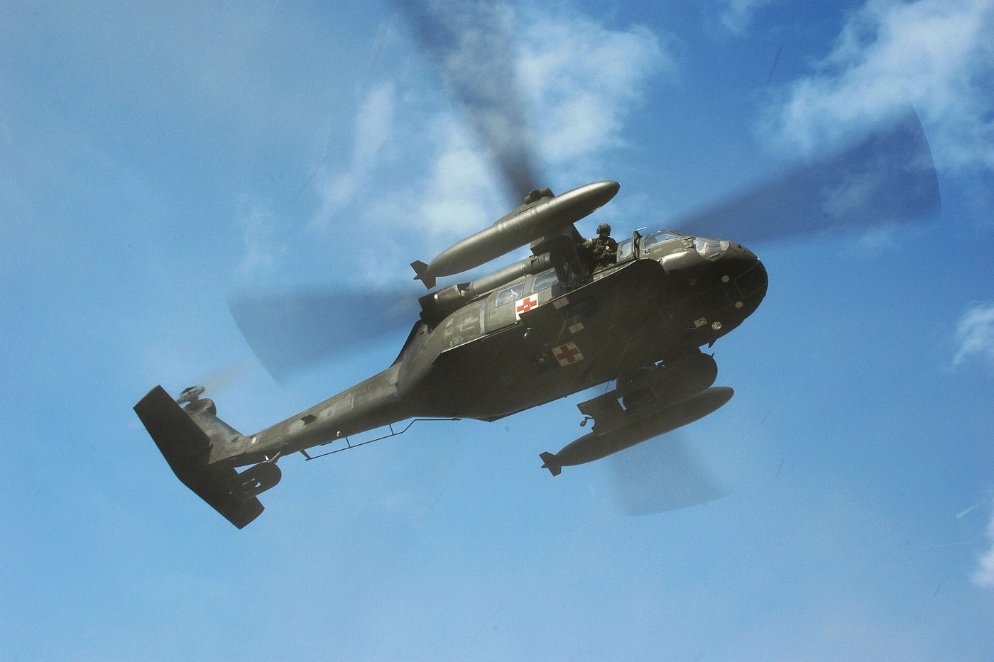 UH-60 Black Hawk: багатоцільовий вертоліт, компонування і місії